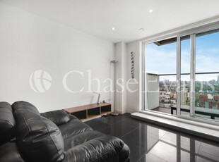 Studio flat for rent in West Tower, Pan Peninsula, Canary Wharf E14