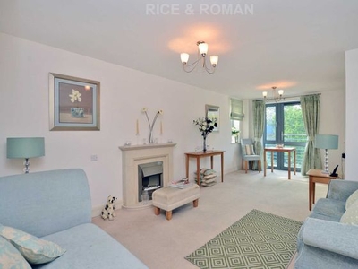 2 bedroom reteirment property for sale Weybridge, KT13 9DE