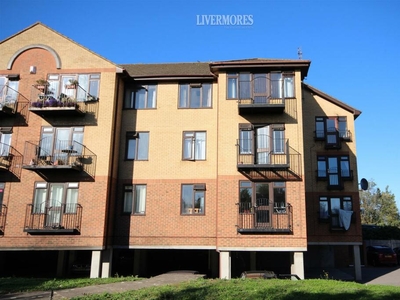1 bedroom apartment for rent in London Road, Greenhithe, Kent., DA9
