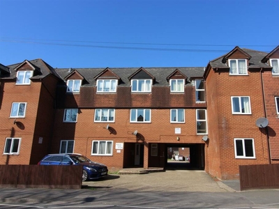 1 bedroom apartment for rent in Manor Park House, Bullar Road, Southampton, SO18