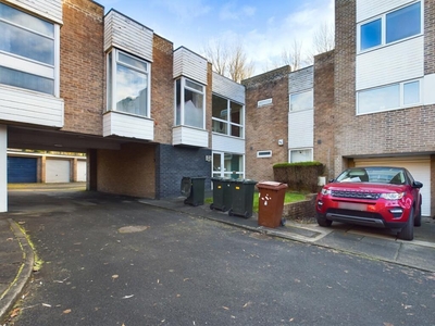 1 bedroom apartment for sale in Jesmond Park Court, Jesmond Park East, Newcastle Upon Tyne, NE7
