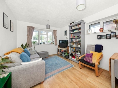 1 bedroom apartment for sale in Lawrie Park Road, Sydenham, London, SE26