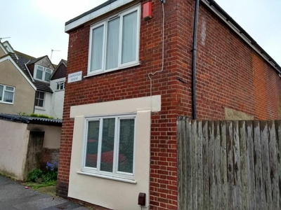 1 bedroom detached house for rent in Carpenters House, Geraldine Road, Folkestone, CT19