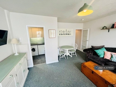 1 bedroom flat for rent in Glenside Court, Brighton, BN2