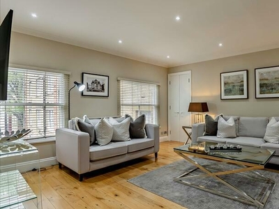 1 bedroom flat for rent in Grosvenor Hill, London, W1K