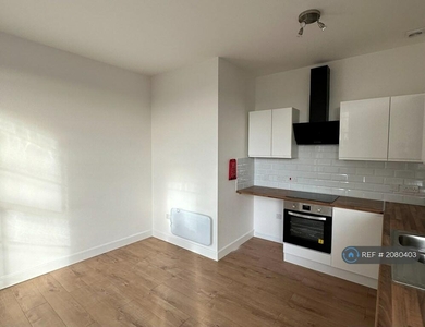 1 bedroom flat for rent in High Street, Herne Bay, CT6