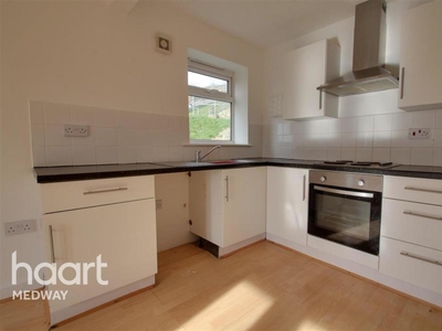 1 bedroom flat for rent in Longhill Avenue, Chatham, ME5