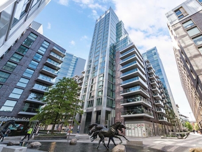 1 bedroom flat for rent in Neroli House, 4 Piazza Walk, London, E1