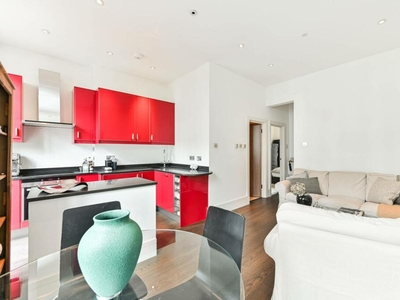 1 bedroom flat for rent in Redcliffe Road, Chelsea, London, SW10