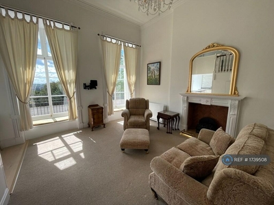 1 bedroom flat for rent in Royal York Crescent, Bristol, BS8