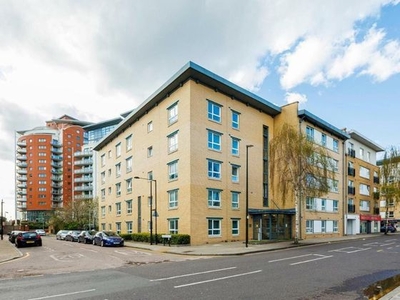 1 bedroom flat to rent Isle Of Dogs, Westferry, Canary Wharf, E14 3SF
