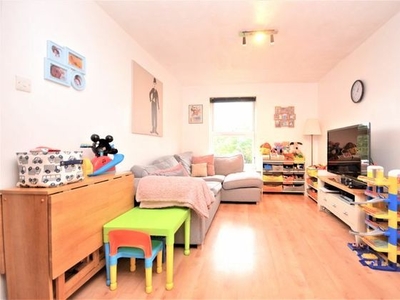 1 bedroom flat to rent Walthamstow, E17 6JT