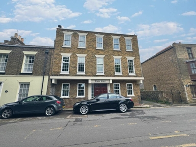 1 bedroom ground floor flat for rent in Ashton Court, High Street, St Peters, Broadstairs, CT10
