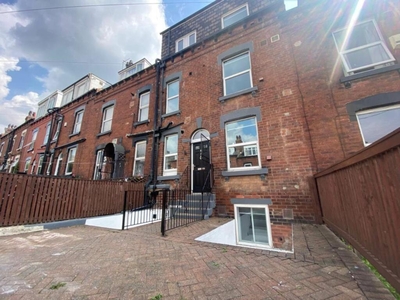 1 bedroom house share for rent in Haddon Avenue (room 1 ), Burley, Leeds, LS4