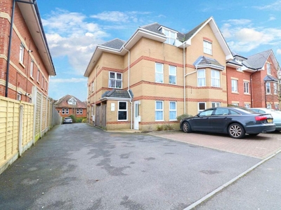 2 bedroom apartment for rent in Florence Road, Bournemouth, BH5