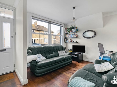 2 bedroom apartment for rent in Tree Road, London, E16