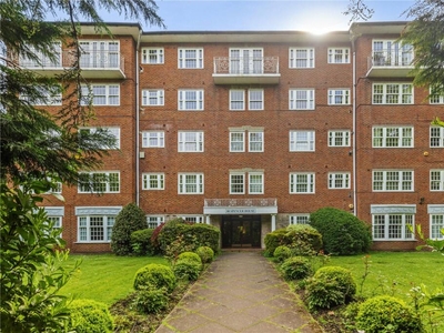 2 bedroom apartment for rent in Wimbledon Park Side, London, SW19