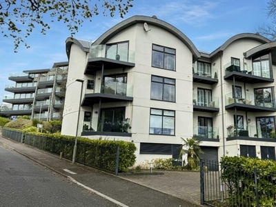 2 bedroom apartment for sale in Corfe View Road, Lower Parkstone, BH14