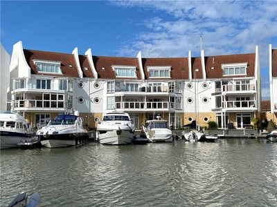 2 bedroom apartment for sale in Lake Avenue, Poole, Dorset, BH15