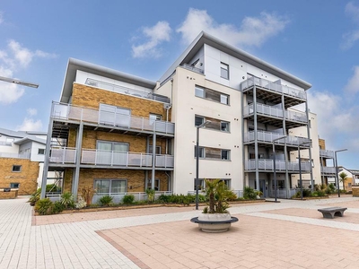 2 bedroom apartment for sale in Stone Close, Poole, BH15
