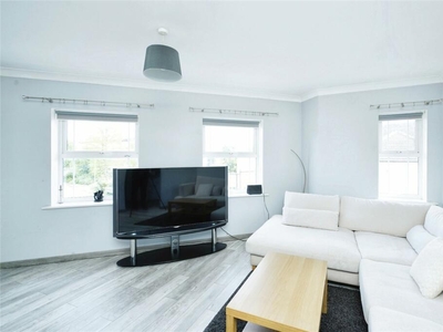 2 bedroom apartment for sale in Strathmore Avenue, Luton, LU1