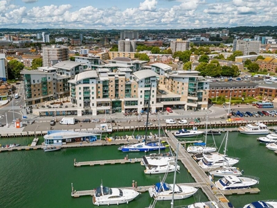 2 bedroom apartment for sale in The Quay, Poole, BH15