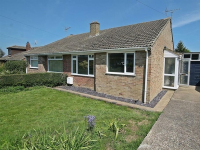 2 bedroom bungalow for rent in New House Close, Canterbury, CT4