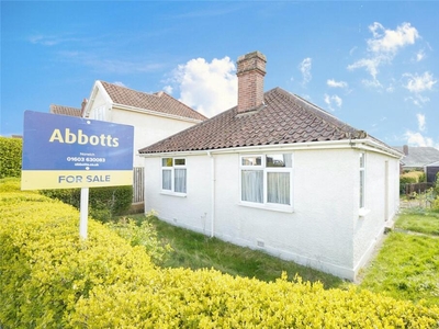 2 bedroom bungalow for sale in Reepham Road, Norwich, Norfolk, NR6
