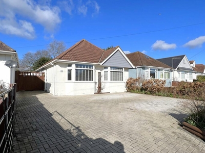 2 bedroom detached bungalow for sale in Palmer Road, Oakdale , Poole, BH15