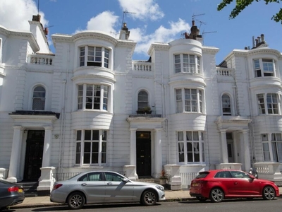 2 bedroom flat for rent in 60 Gloucester Terrace, Paddington, W2