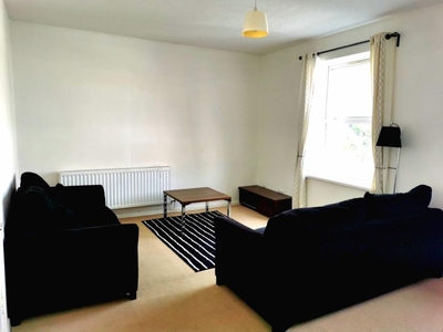 2 bedroom flat for rent in Clive Street, Grangetown, Cardiff, CF11