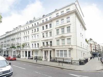 2 bedroom flat for rent in Cornwall Gardens, South Kensington, SW7