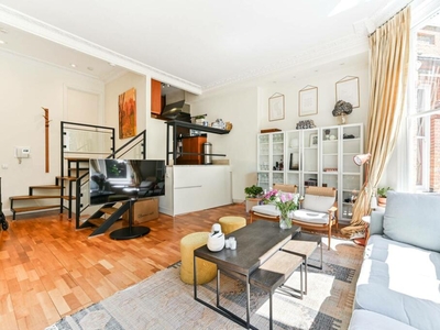 2 bedroom flat for rent in Courtfield Road, South Kensington, London, SW7