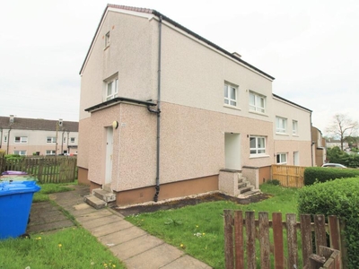 2 bedroom flat for rent in Hollybush Road, Glasgow, G52