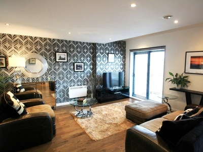 2 bedroom flat for rent in Leeds, UK, LS10