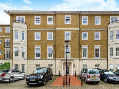 2 bedroom flat for rent in Northpoint Square, Camden, London, NW1