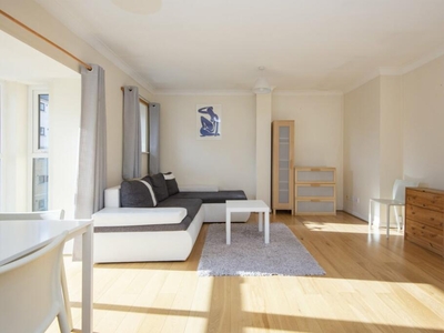 2 bedroom flat for rent in Portsmouth Mews, Royal Victoria Dock, Royal Victoria Dock, E16