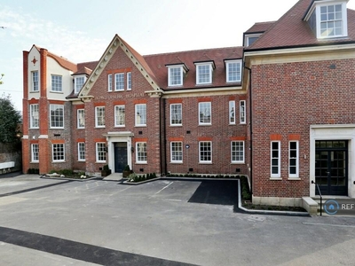 2 bedroom flat for rent in Royal Wells Court, Tunbridge Wells, TN1