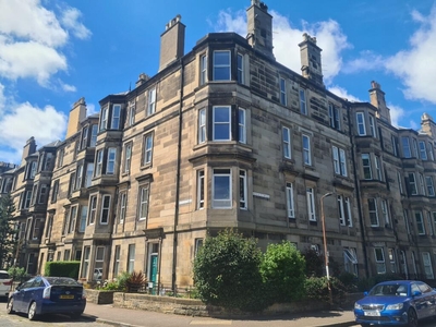 2 bedroom flat for rent in Royston Terrace, Inverleith, Edinburgh, EH3