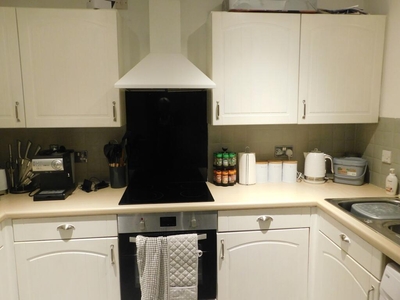 2 bedroom flat for rent in Stagshaw Close, Maidstone, ME15