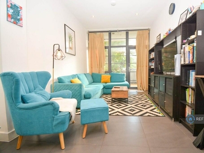 2 bedroom flat for rent in Wick Tower, London, SE18