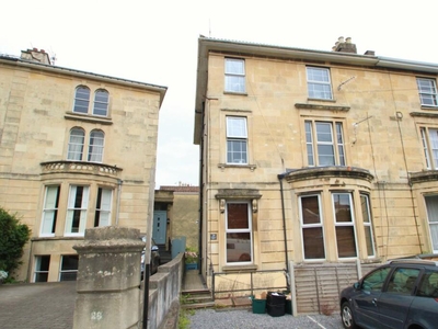 2 bedroom flat for sale in Cotham Grove, BS6