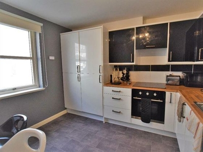 2 bedroom flat to rent Aberdeen, AB24 5AH