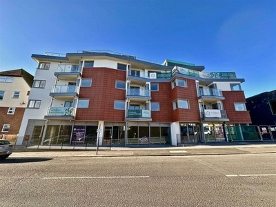 2 bedroom flat to rent Southend-on-sea, SS9 1PJ