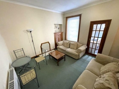 2 bedroom flat to rent Stevenston, KA20 3HX