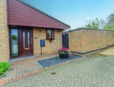 2 bedroom semi-detached bungalow for sale in Finchfield, Parnwell, Peterborough, PE1