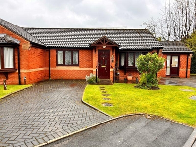 2 bedroom semi-detached bungalow for sale in Goldieslie Close, Sutton Coldfield, B73 5PS, B73