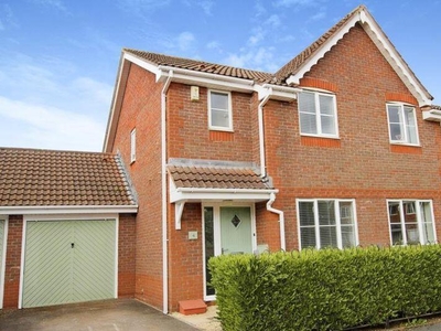 2 bedroom semi-detached house for rent in Rushy Way, Emersons Green, BS16