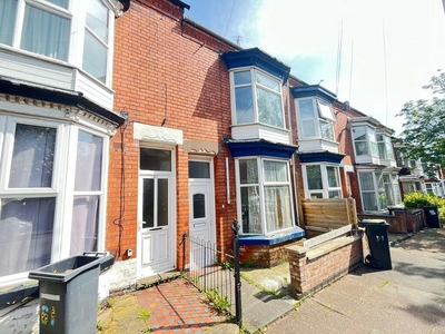 2 bedroom terraced house for rent in Beaconsfield Road, West End, Leicester, LE3