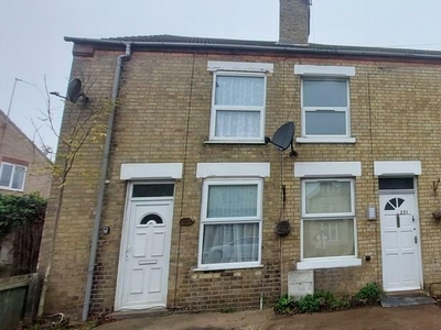 2 bedroom terraced house for rent in Dogsthorpe Road, Central, Peterborough, PE1